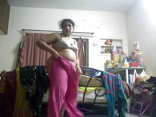 ஒரு குண்டான பொன்னிறத ...
