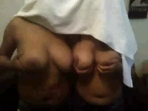 முடிகள் நிறைந்த கால் ...
