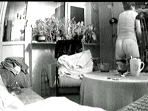 தொப்புள் குத்திய பங் ...