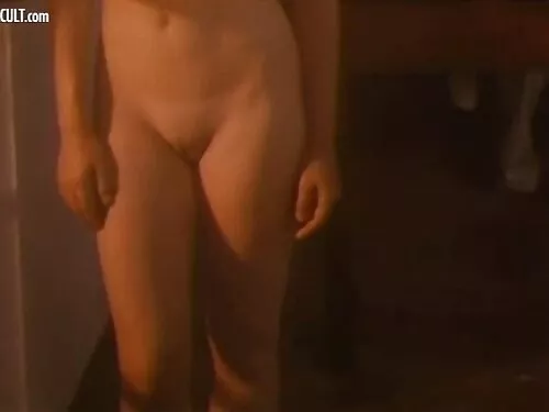 கவர்ச்சியான tanned அ ...